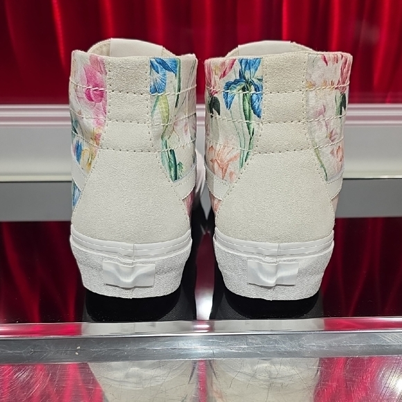 Vans Sk8-Hi Tapered Bouquet Multi Floral High Top Skate Shoes Men’s 7 Women’s 8.